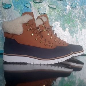 NWT size 9.5 Cole Haan navy and brown water proof ankle boot